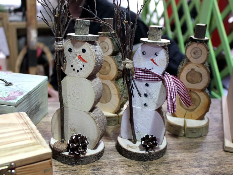 Деревянный Снеговик