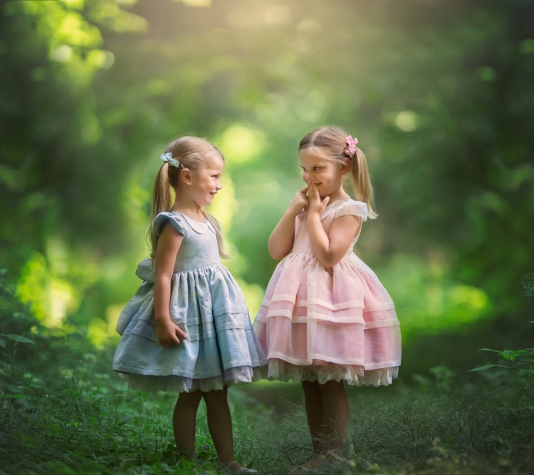 Девочки подружки