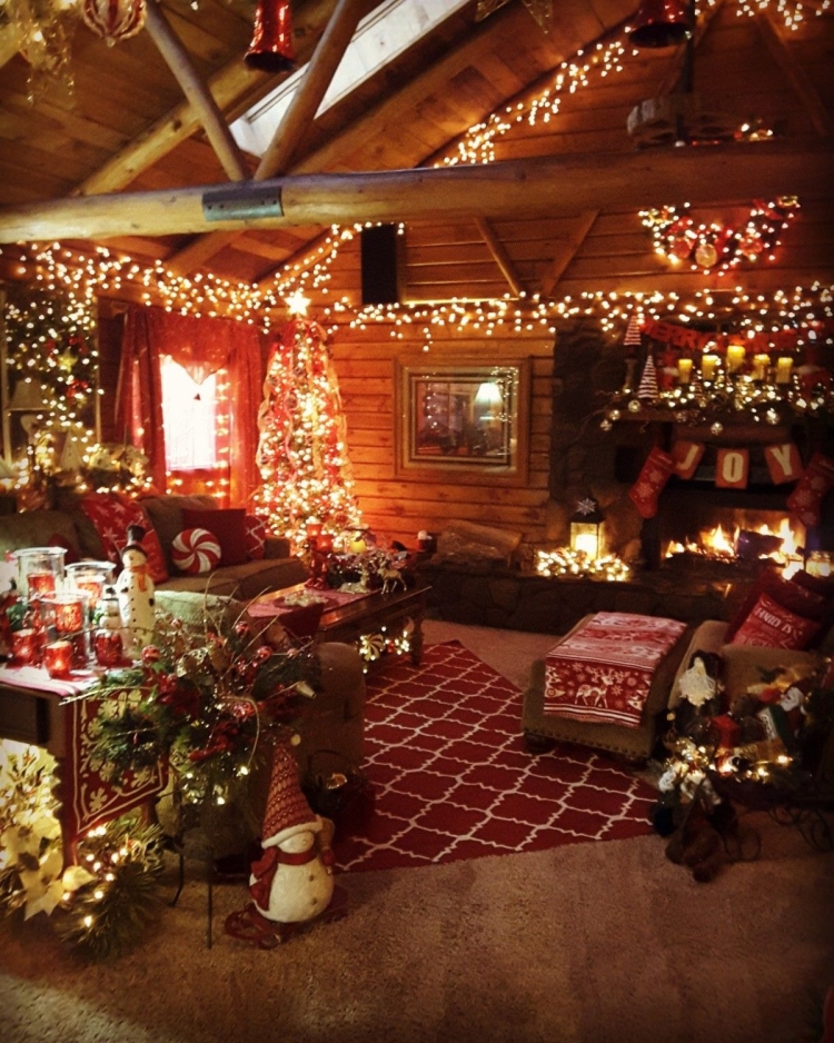 Новогоднее украшение дома внутри