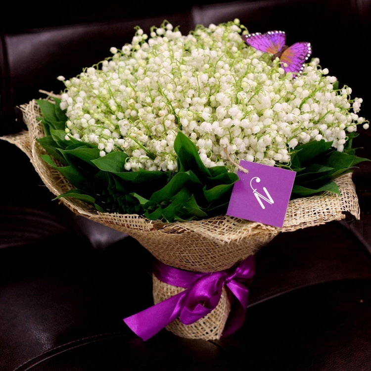 Красивый букет ландышей