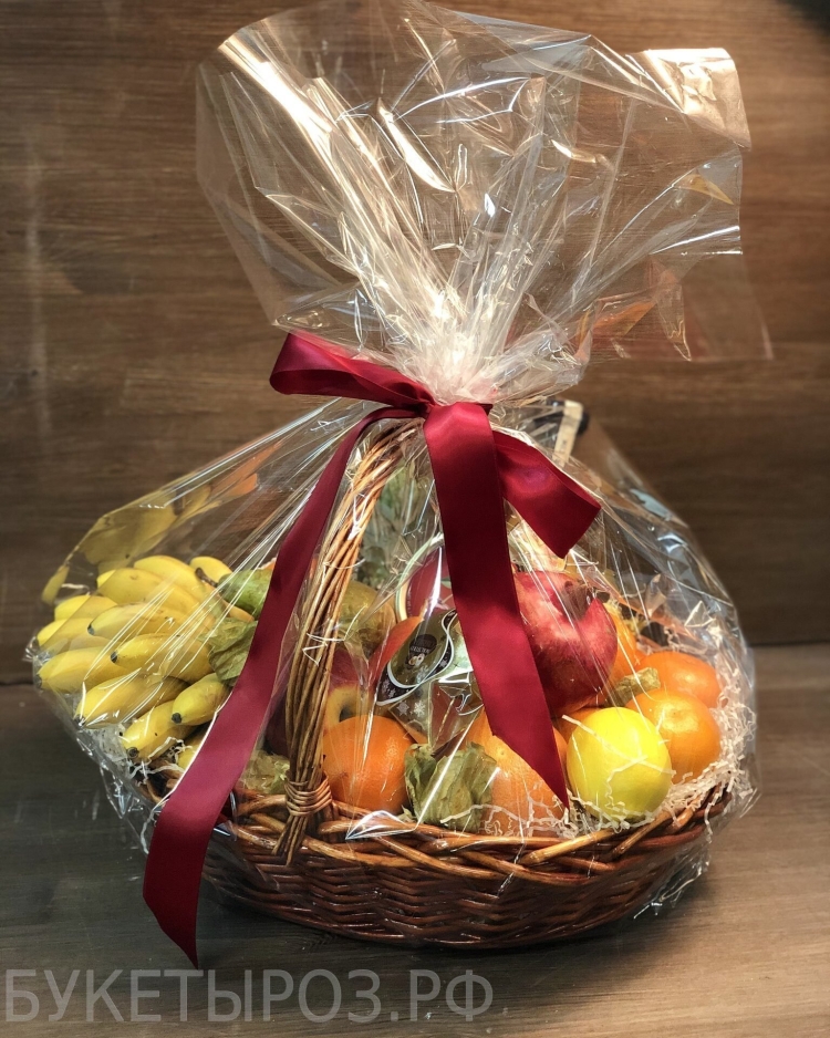 Корзинка с фруктами подарок