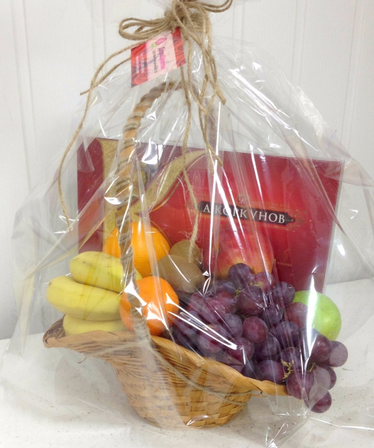 Корзина с фруктами в подарок