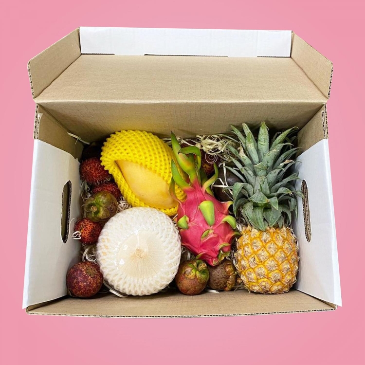 Подарочная коробка с фруктами