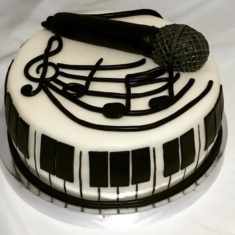 Торт для певца и музыканта