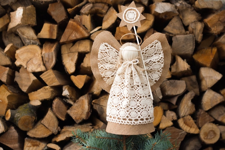 Елочная игрушка в мешковине