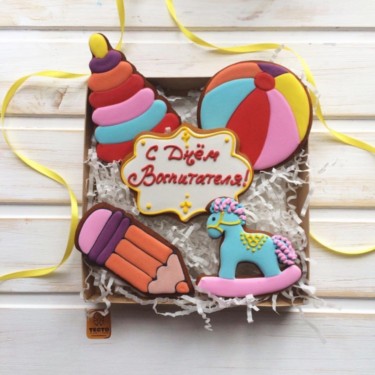 Пряники на день воспитателя