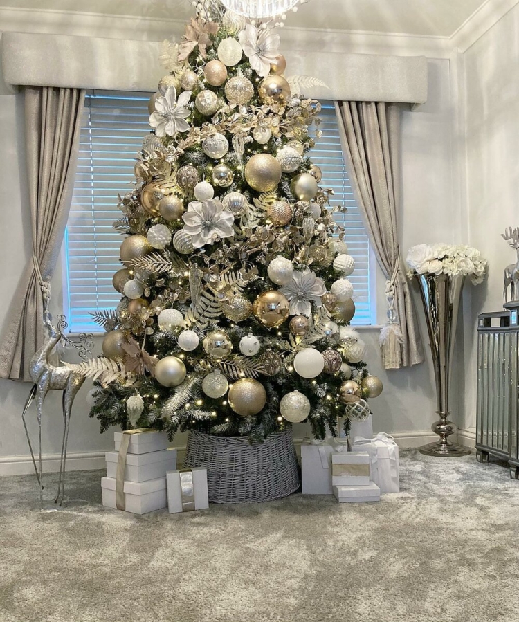 Декор елки 2022