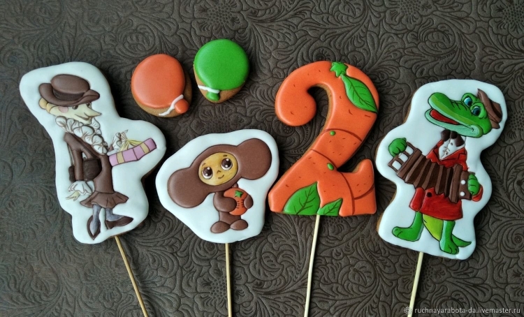 Пряники крокодил Гена и Чебурашка