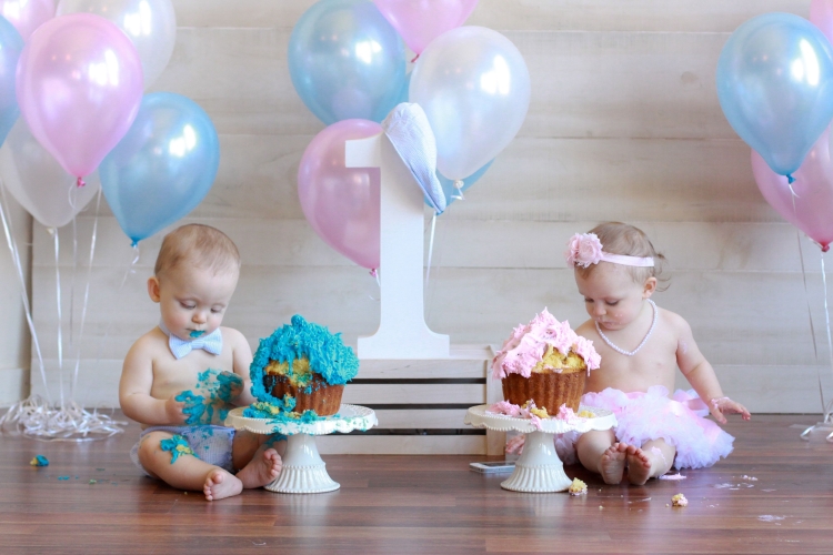 Годовасие двойняшек