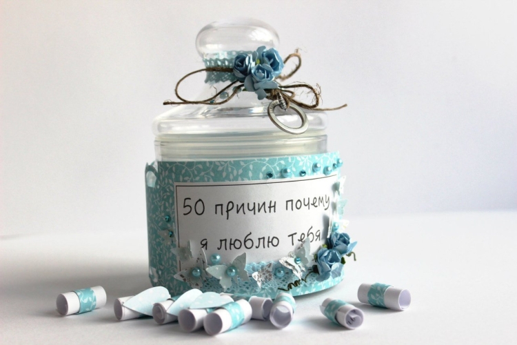 Стеклянные баночки с пожеланиями