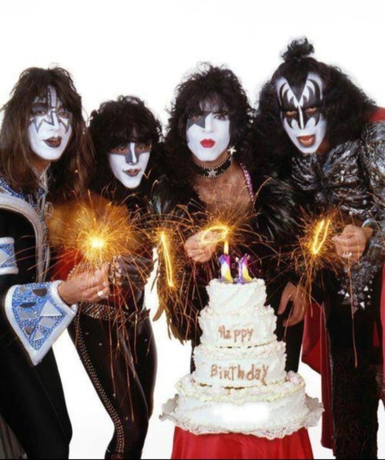 С днём рождения Металлисту