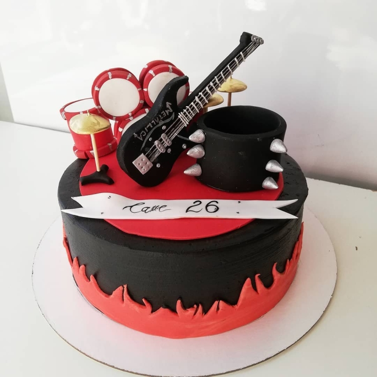 Торт в рокерском стиле
