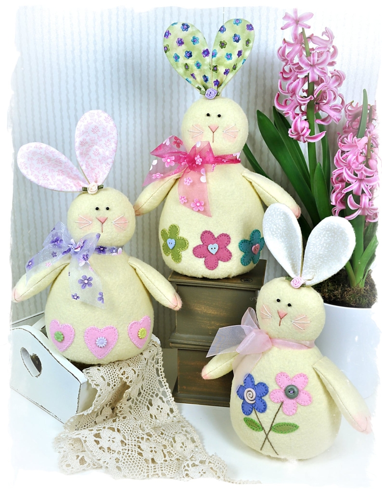 Зайчик из ткани