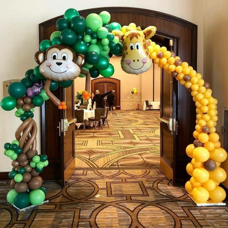 Арка из шаров в стиле сафари