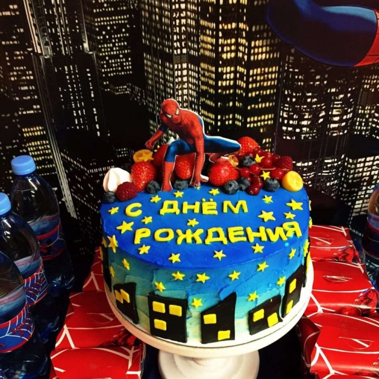 Торт со Спайдерменом