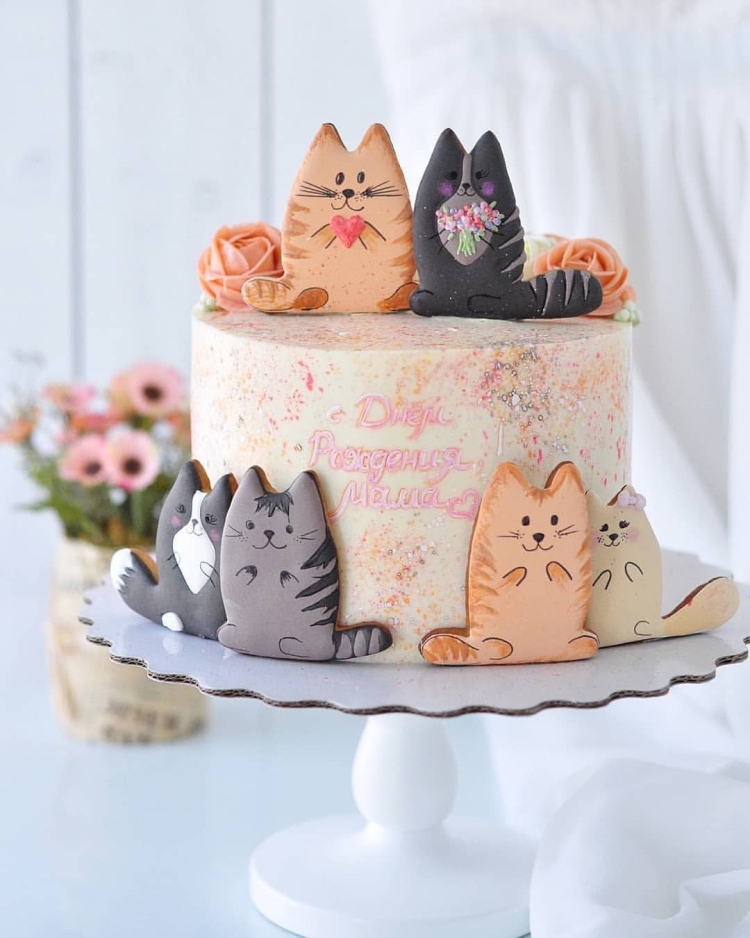 Торт с «кошечкой»