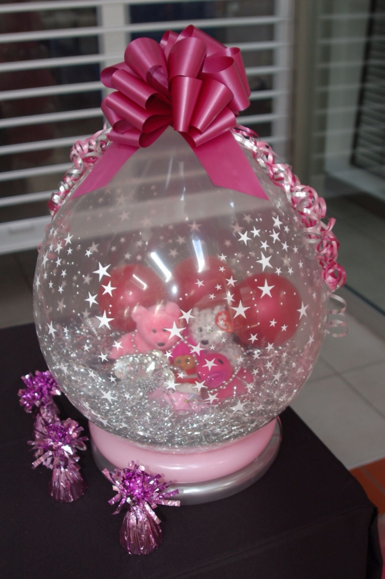 Подарок в шаре