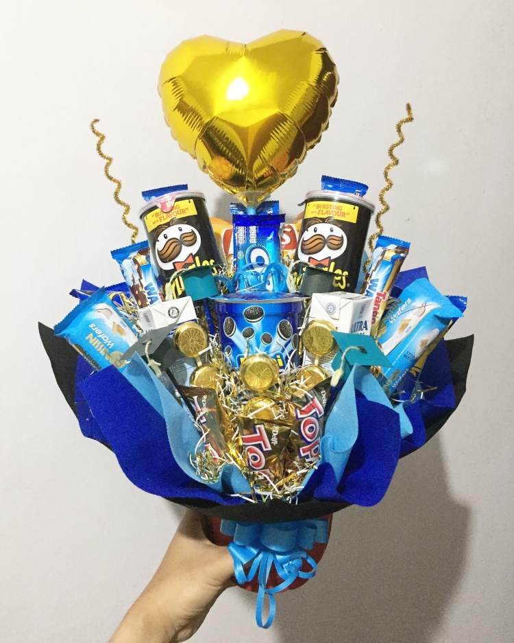 Сладкий букет для мальчика 10 лет