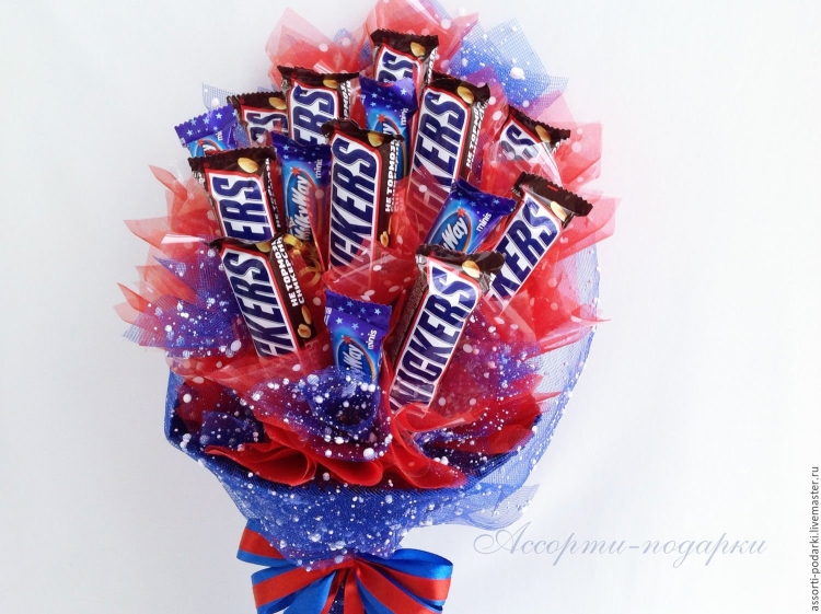 Букет из сникерсов для мужчин