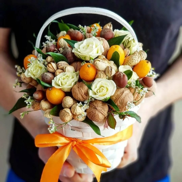 Фруктово Ореховый букет