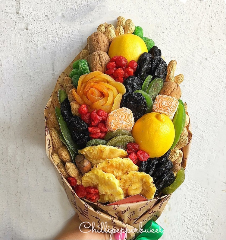 Композиции из сухофруктов