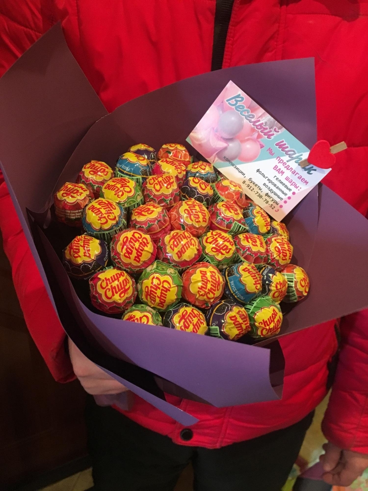 Оригинальный букет из чупсов