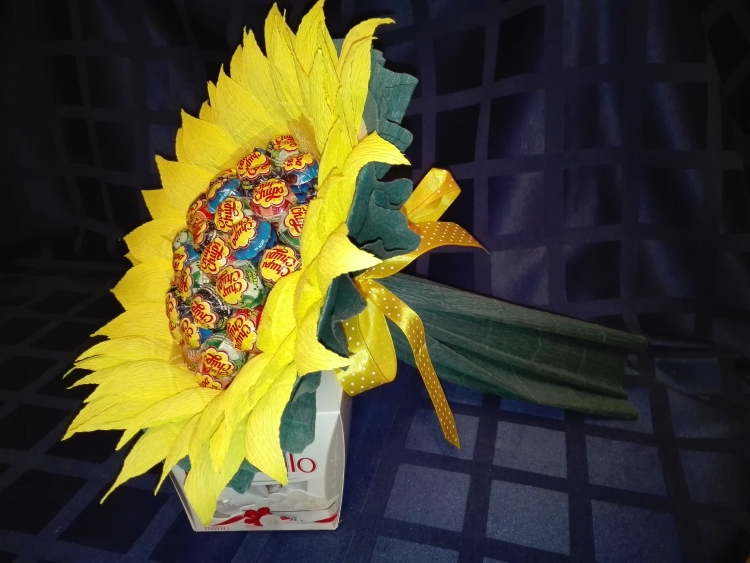 Букет из Чупа чупсов подсолнух