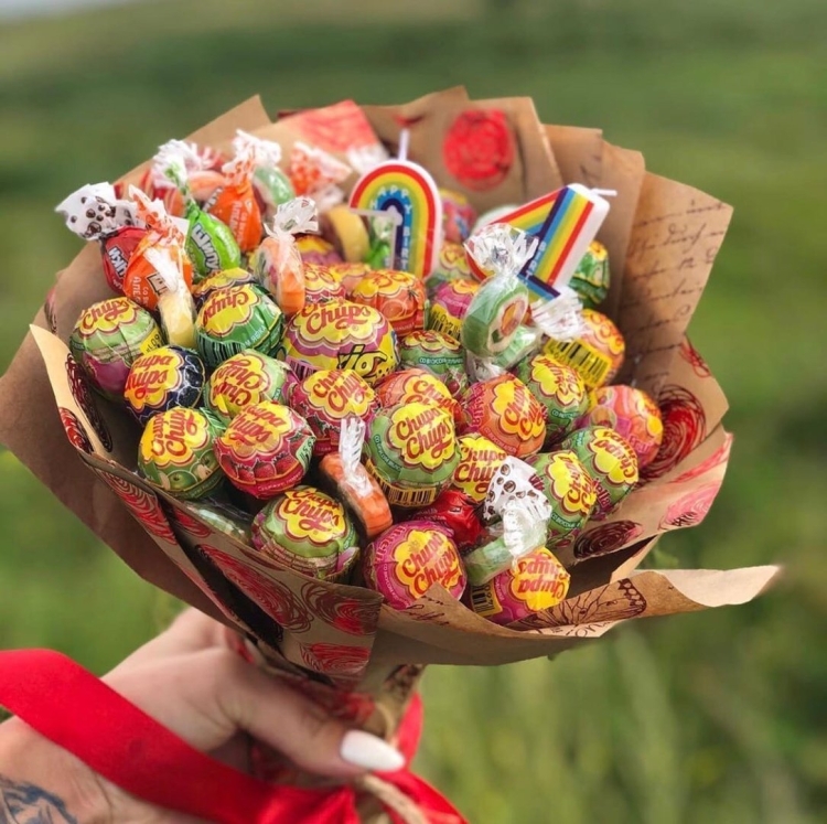 Букет из Чупа чупсов