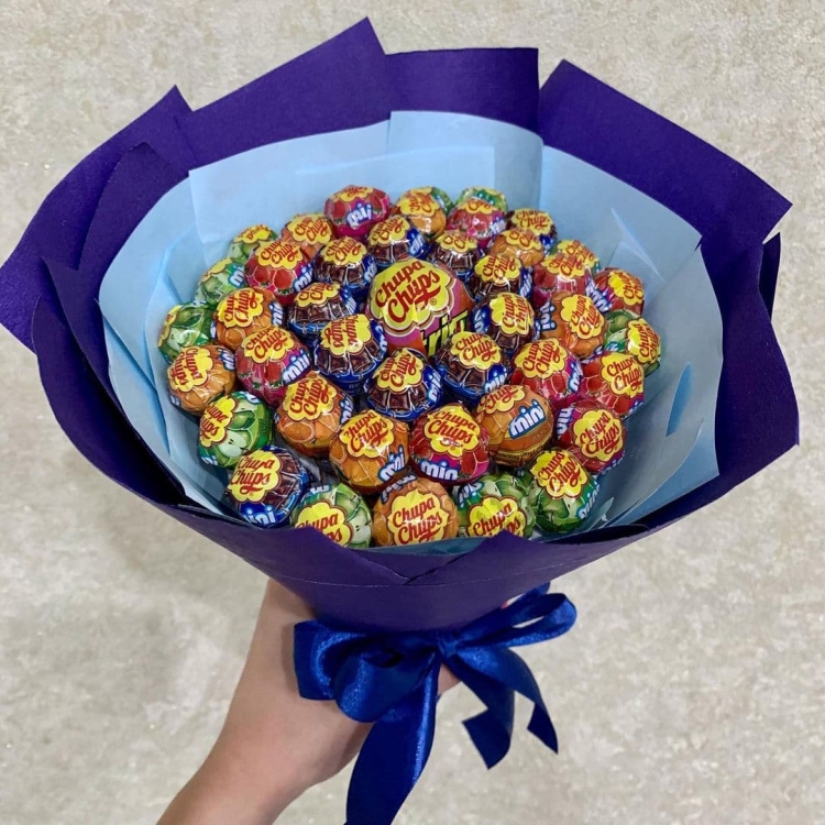 Букет из Чупа чупсов и шоколадок