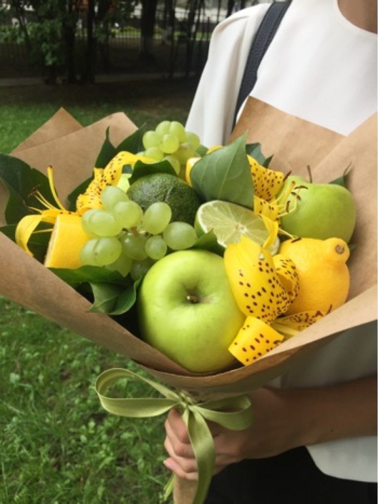 Фруктовый букет из бананов 2