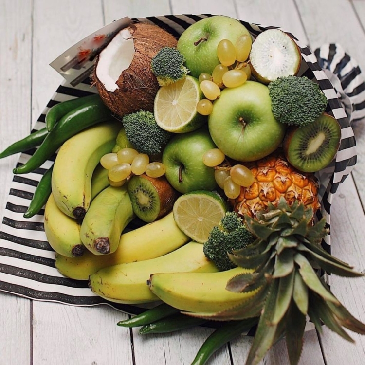 Фруктовый букет с бананами