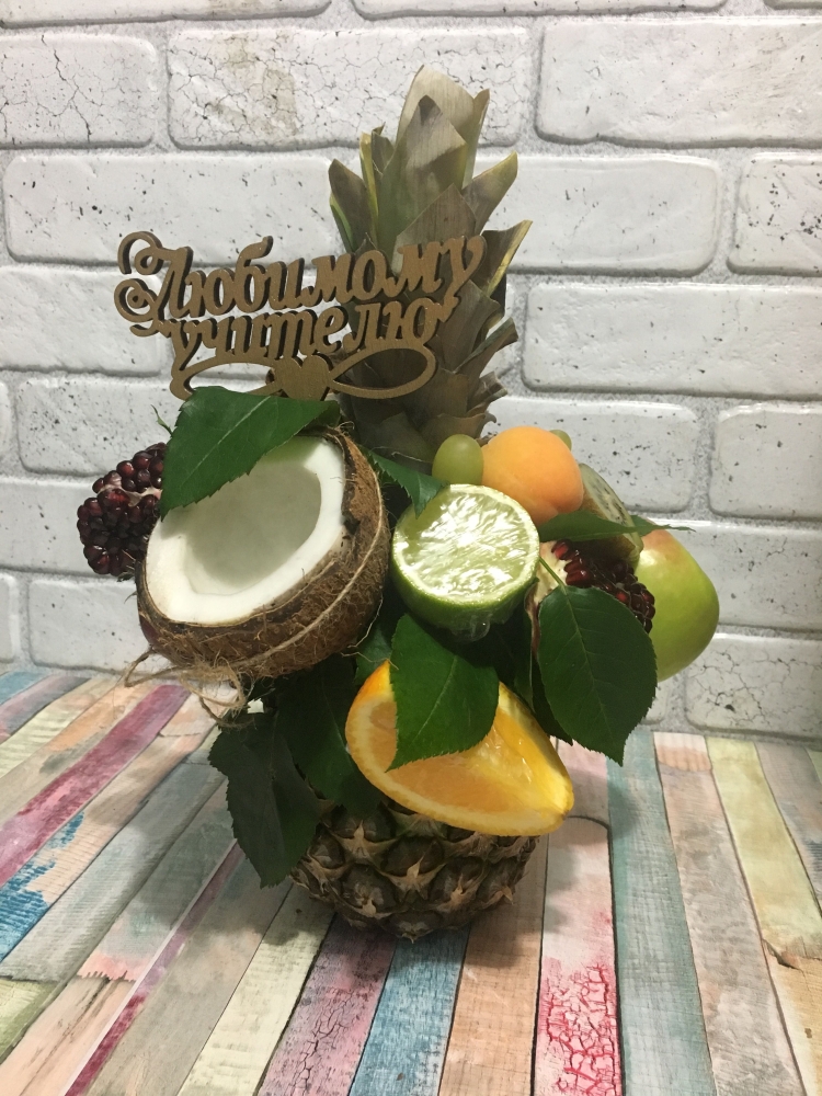 Букет с ананасом