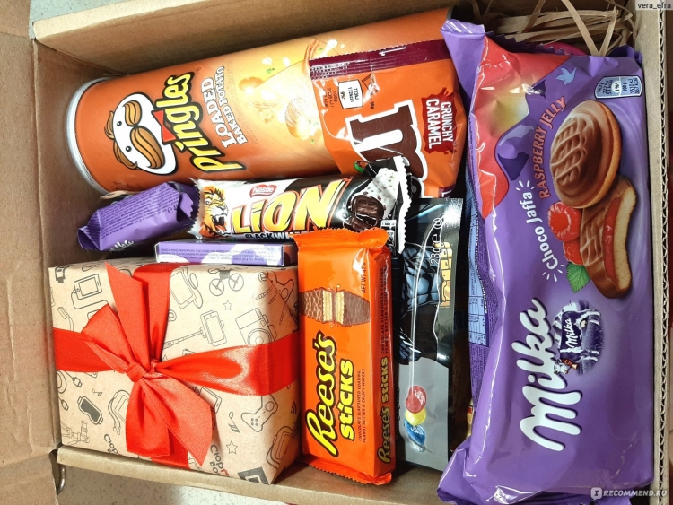 Коробка с чипсами подарок