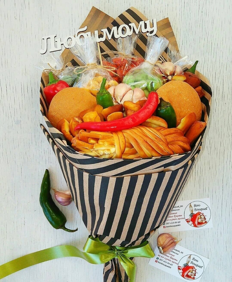 Съедобный букет из чипсов