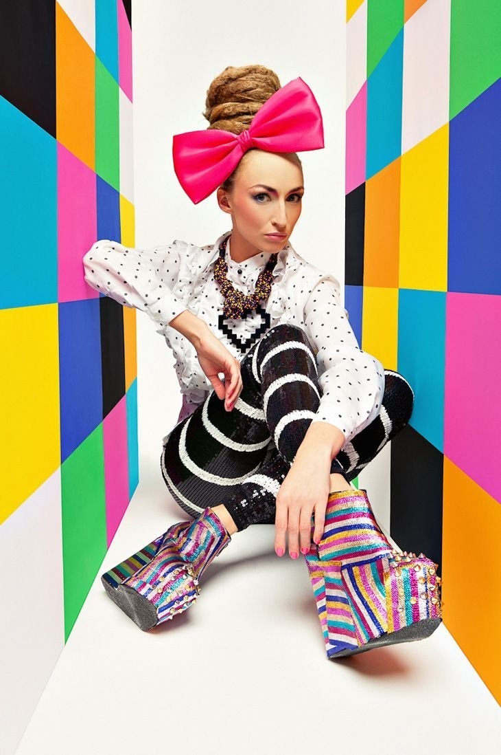 Яркий фэшн образ