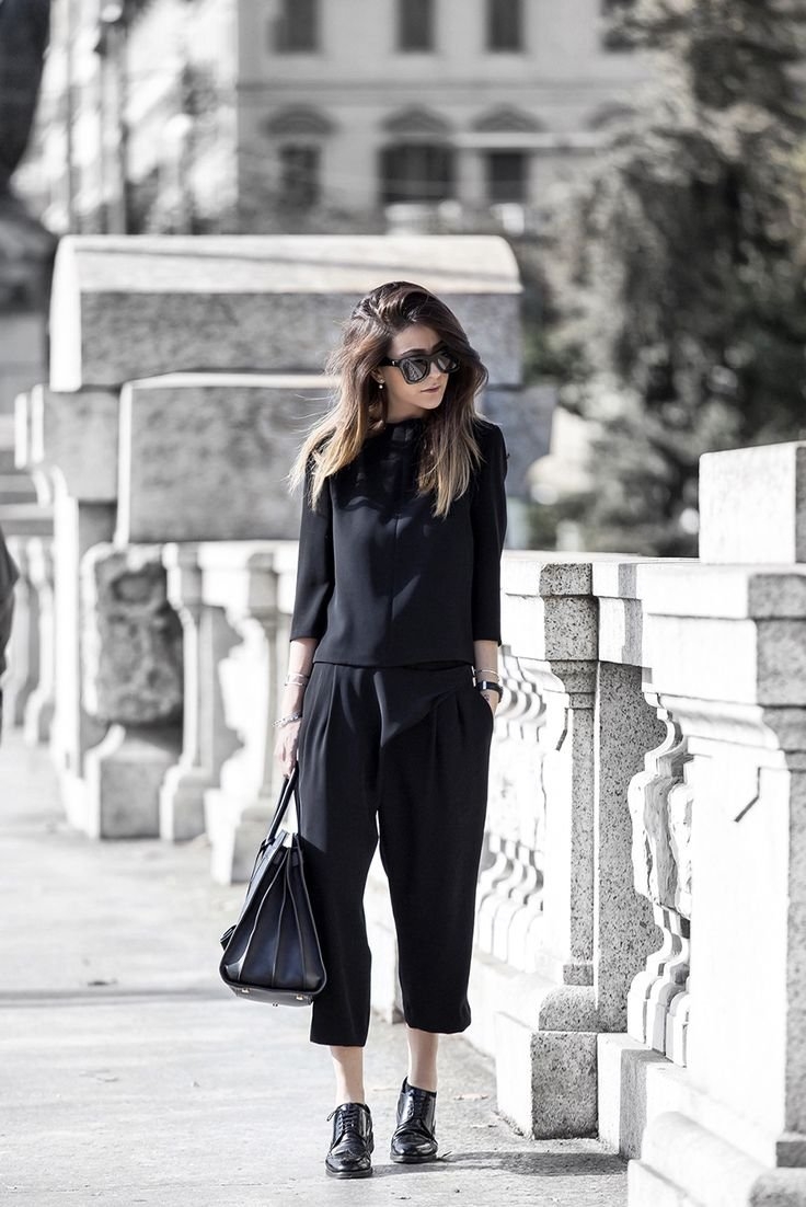 Тотал Блэк аутфиты