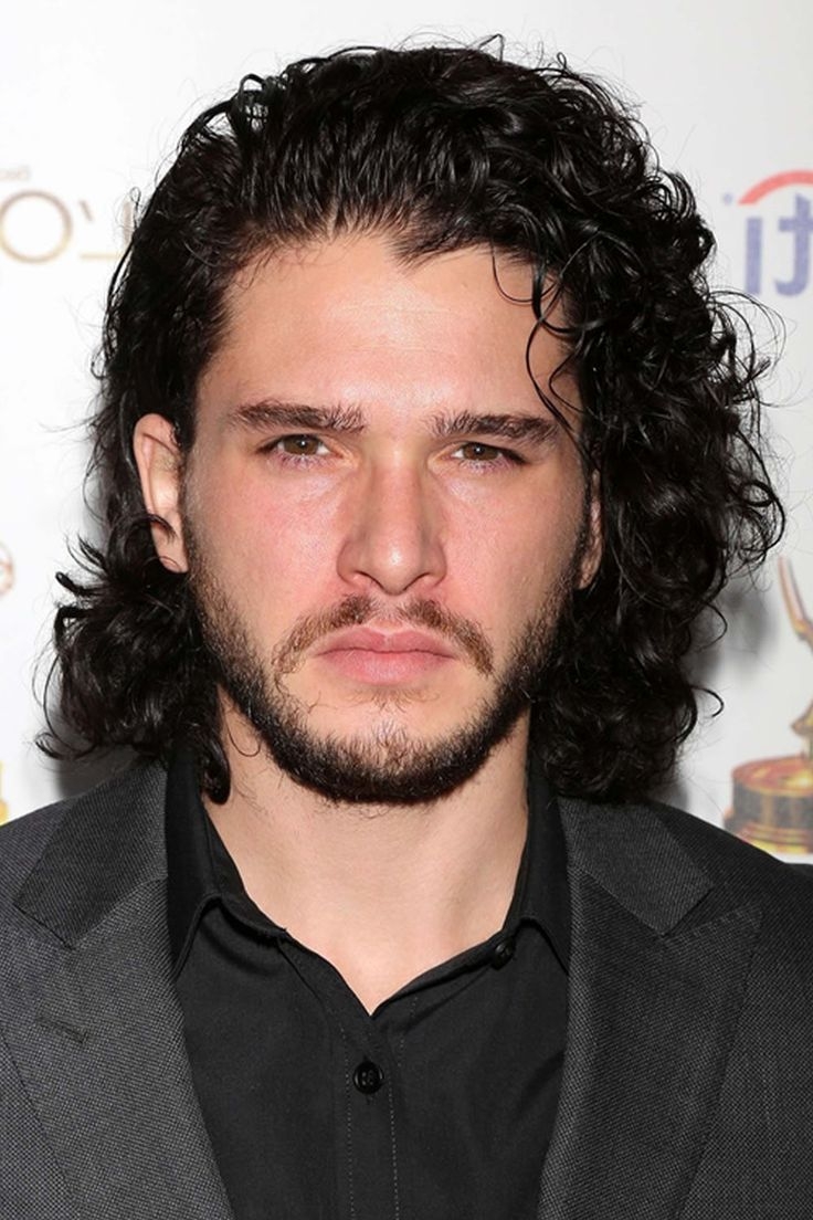 Длинные кучерявые волосы у мужчин