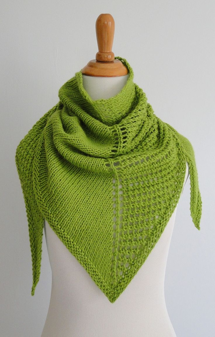 Вязаный платок бактус спицами