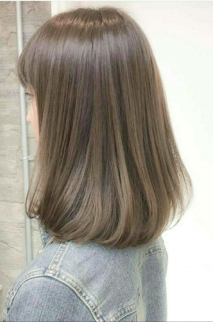 Пепельно каштановый цвет волос каре