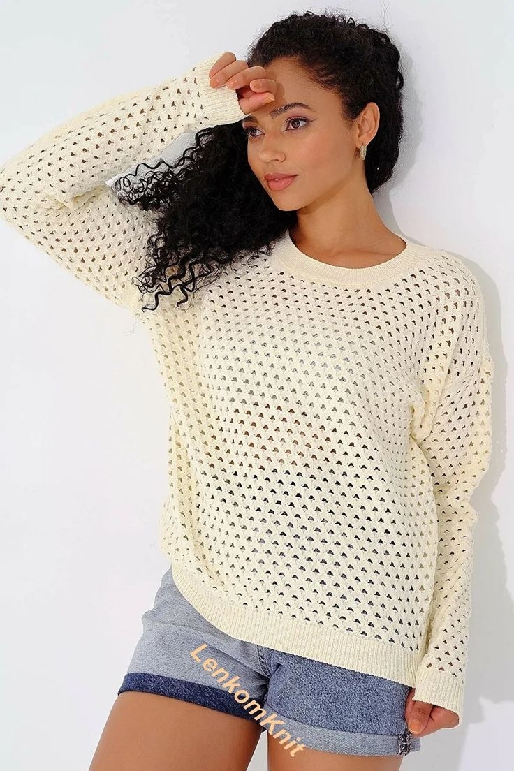 Вязаная дырявая кофта