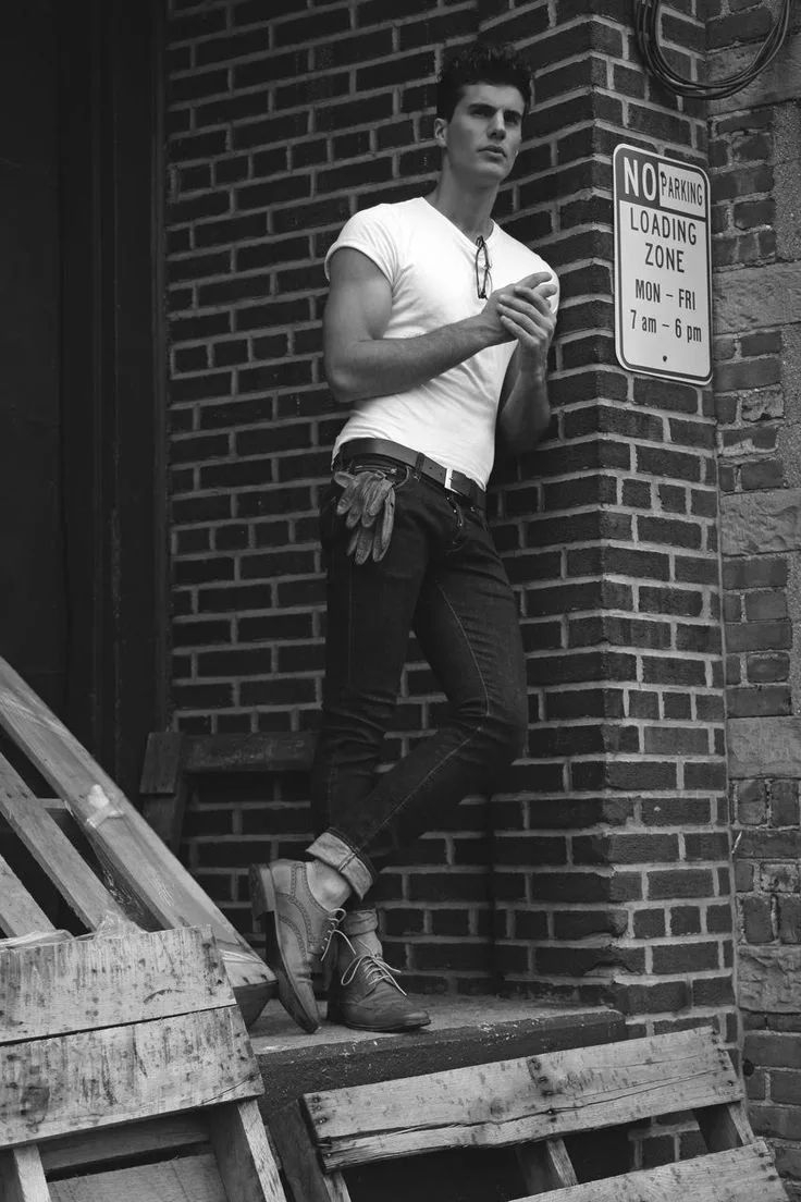 Мужская фотосессия на улице