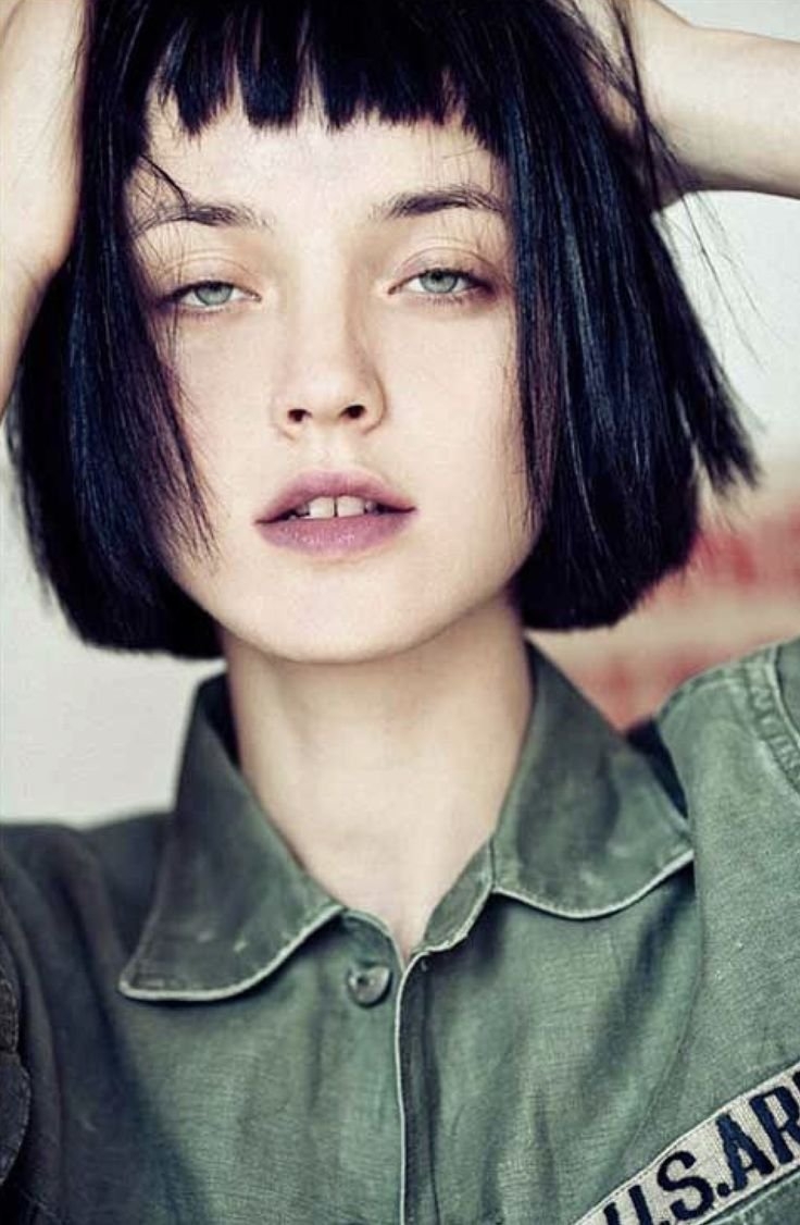 Короткое каре с челкой