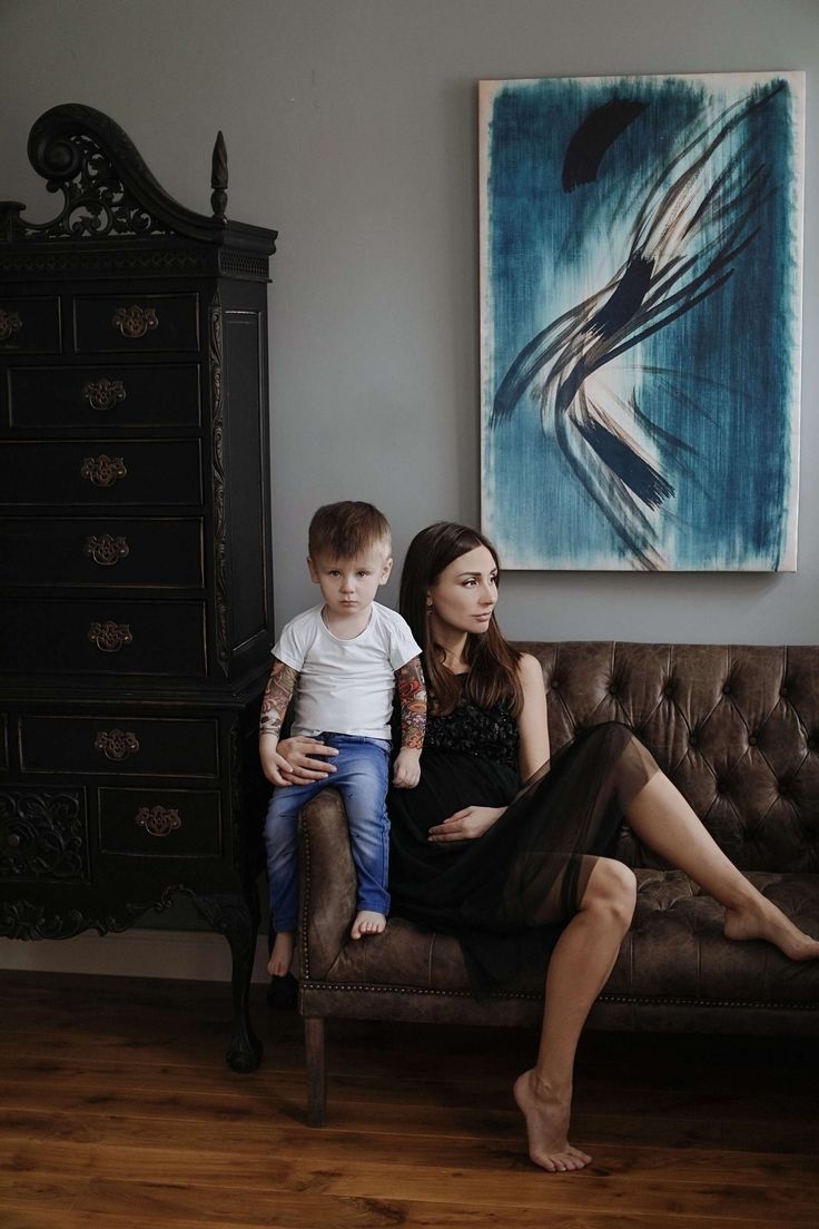 Фотосессия мама и сын в студии