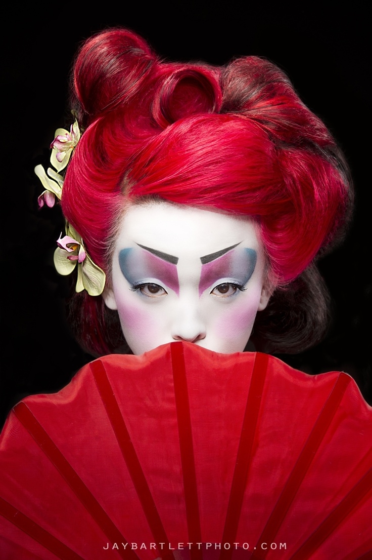 Театральные прически