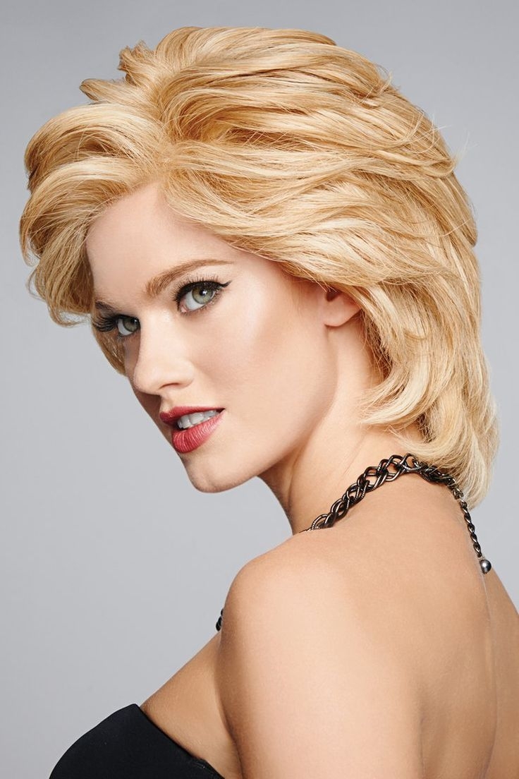 Праздничные прически на короткие волосы