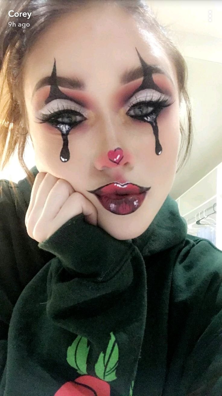 Макияж глаз на Хэллоуин для девушек