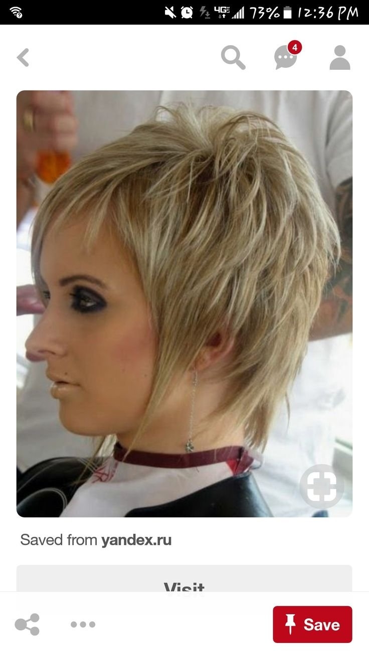 Боб каре с выстриженной макушкой