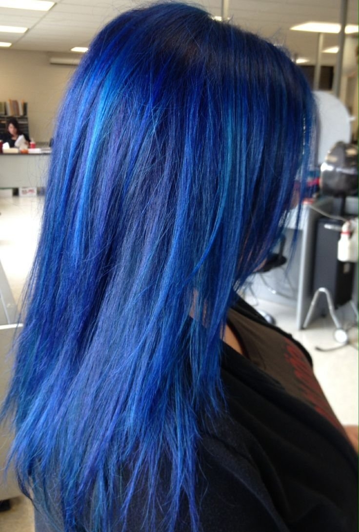 Синие волосы с мелированием