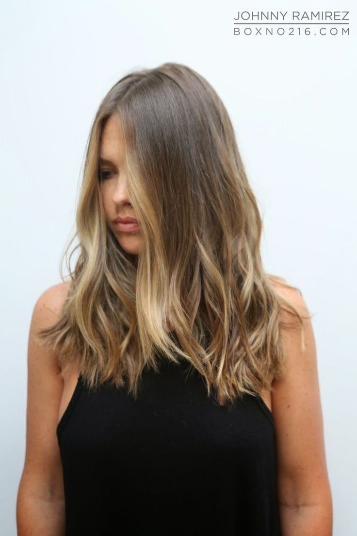 Светлые пряди на русых волосах фото