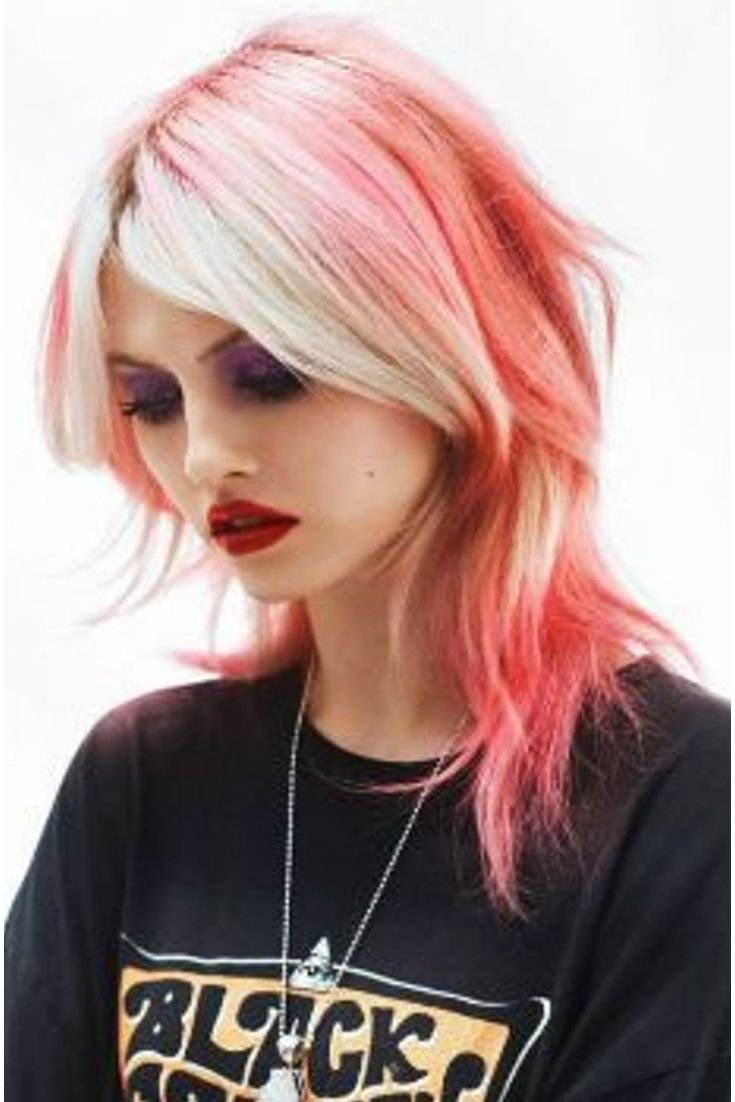 Красно розовые волосы